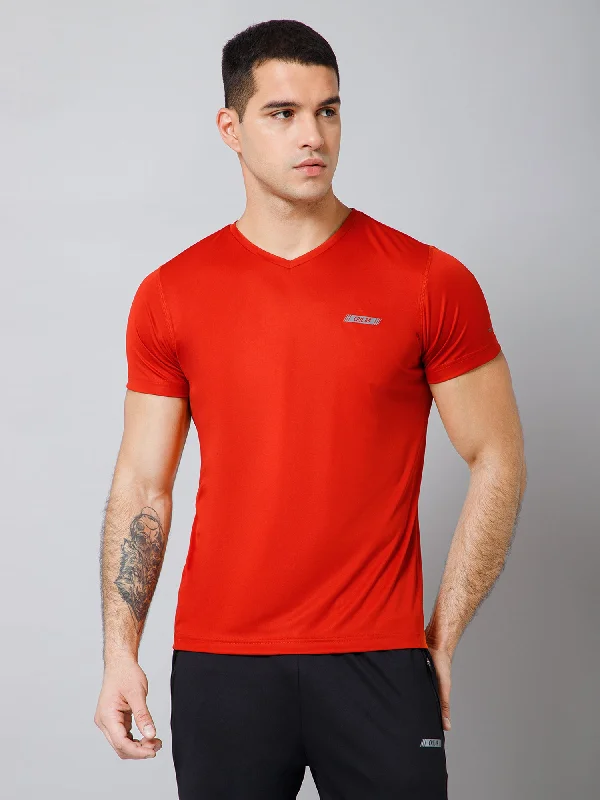 Men's Shirts with Button-Down PocketsRegular Fit Solid V Neck Half Sleeve Red Active Wear T-Shirt for Men