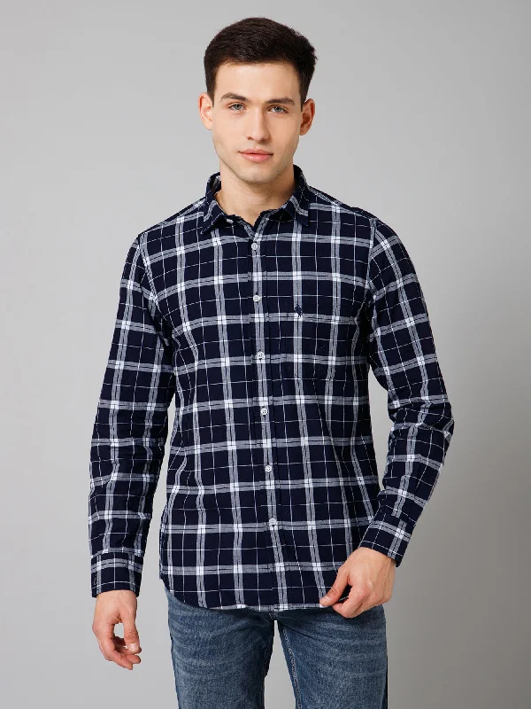 Men's Long-Sleeve Shirts for Year-Round WearMen's Navy Blue Casual Big Checks Full Sleeve Shirt