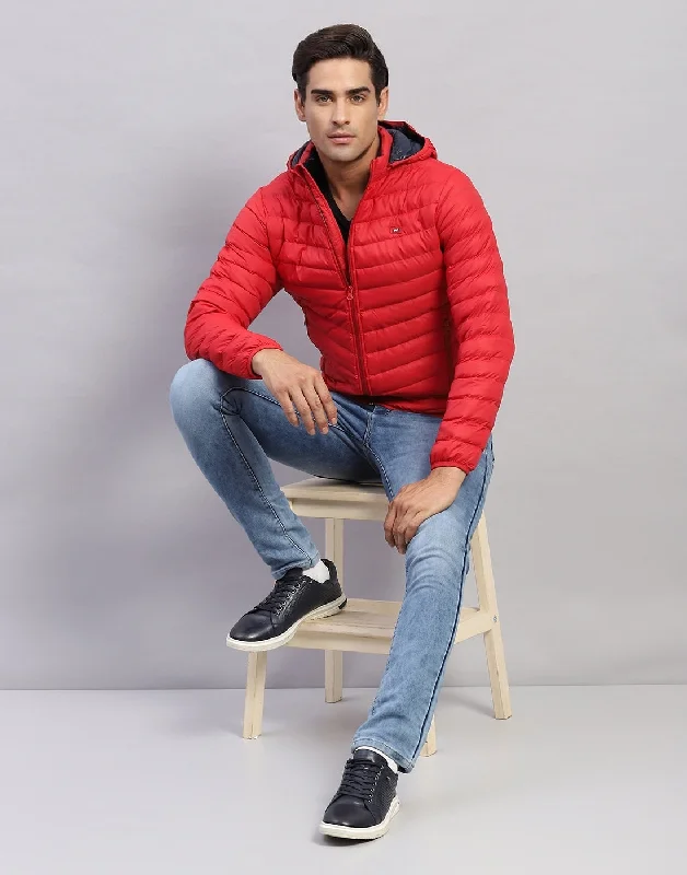 Men's Coats with HoodsMen Red Solid Hooded Full Sleeve Jacket