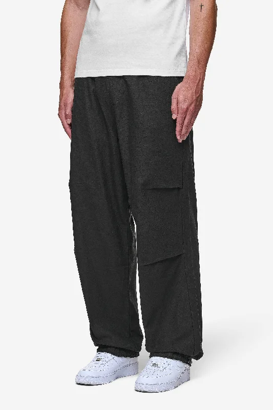 Men's Pants with Contrast StitchingAshton Parachute Pants Black