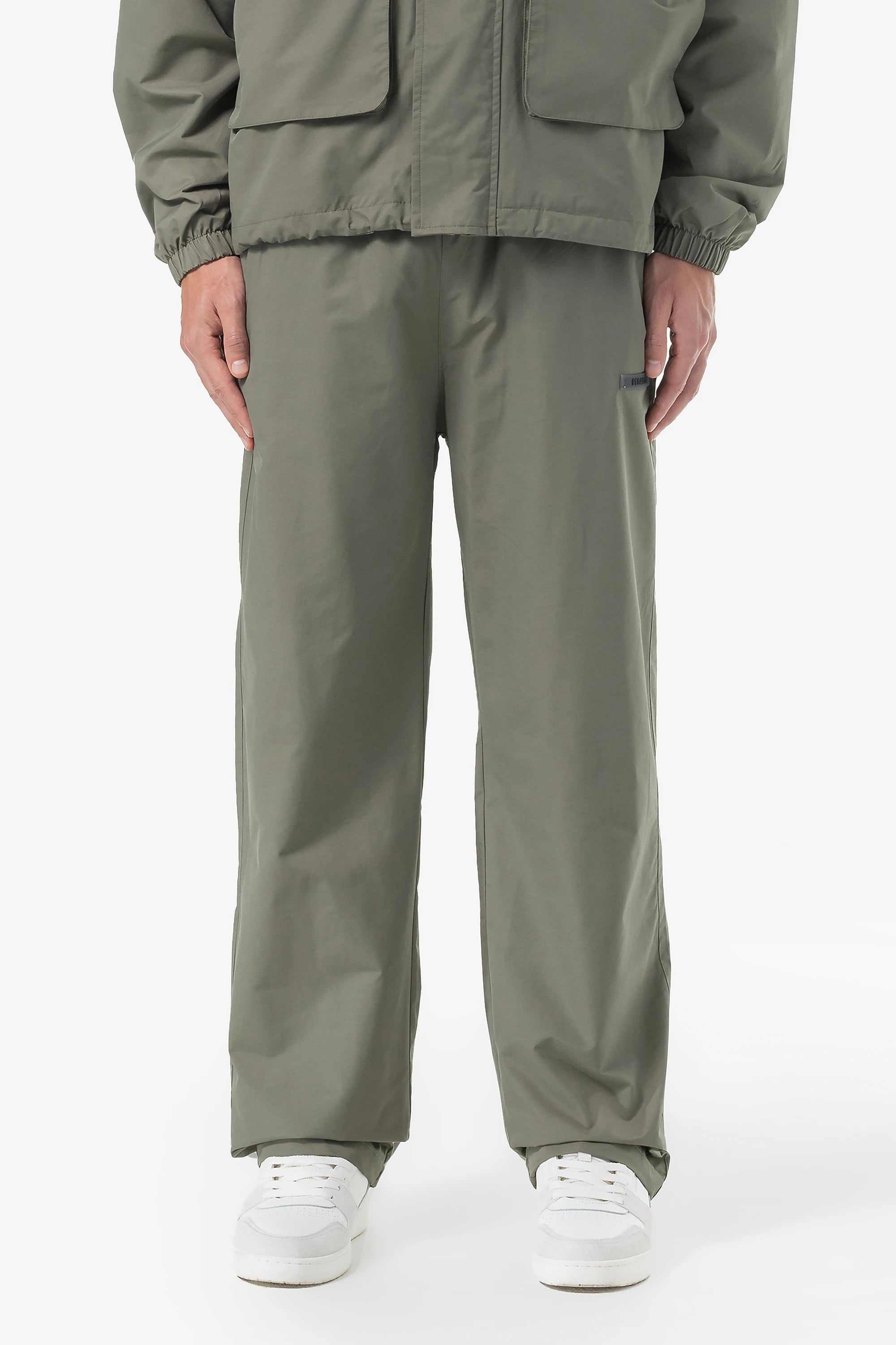 Men's Pants with Flat-Front DesignsPierce Wide Tech Pants Faded Olive