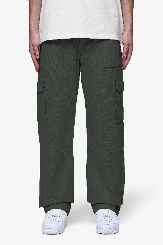 Men's Pants with Water-Resistant FabricRisley Cargo Pants Olive Green