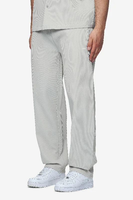 Men's Patterned Pants with Animal PrintsTroy Plissee Pants Pearl Grey