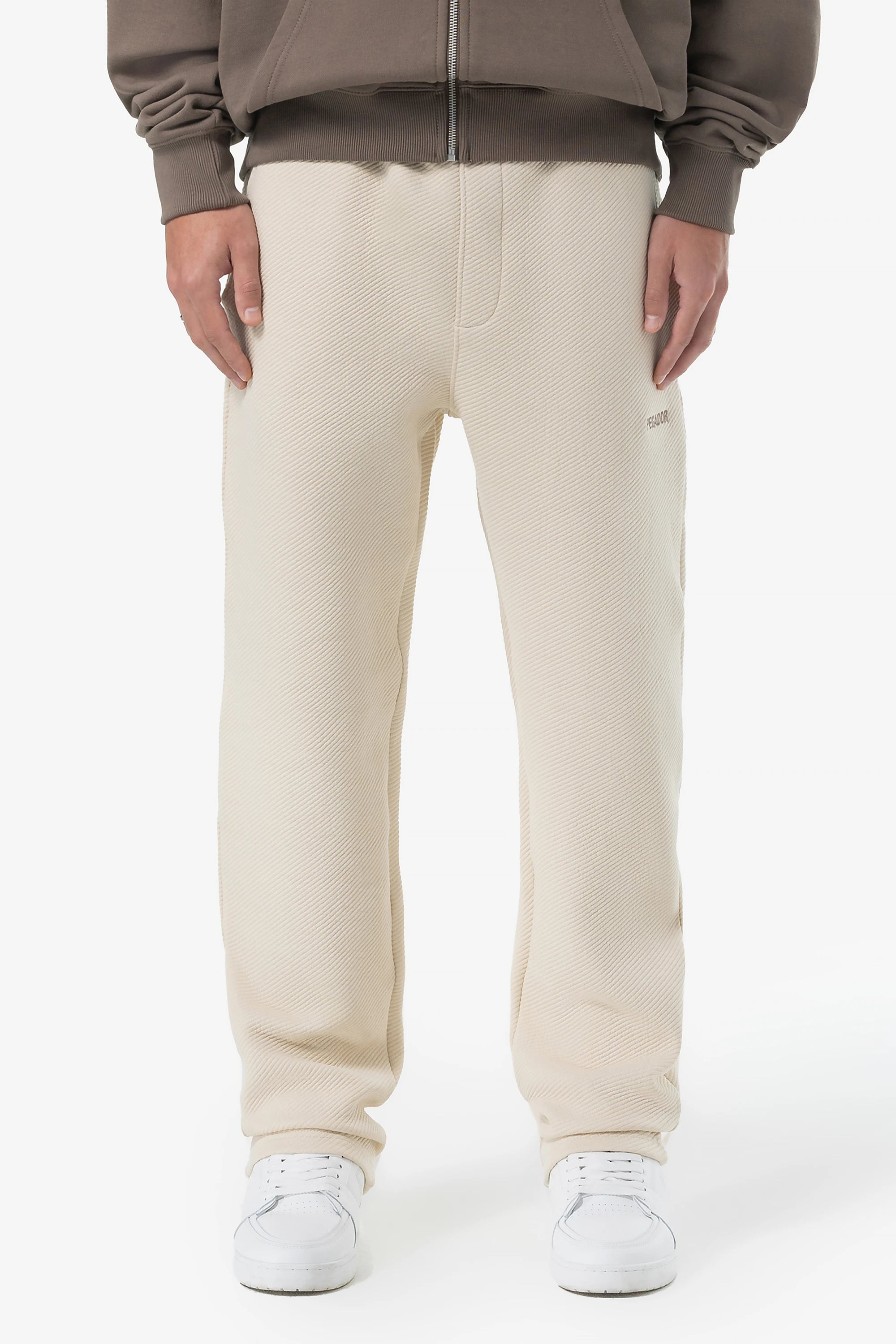 Men's High-Waisted Pants for a Retro StyleVeal Wide Structured Pants Light Beige